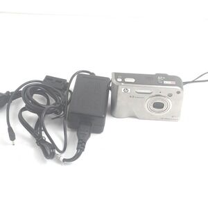 HP Photosmart R717 Digital Camera 6.2 Megapixels 3x Optical Zoom Silver‎ Bundle